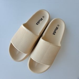 MUDD found slides cream